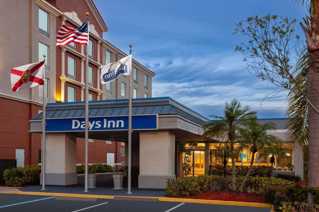 Days Inn By Wyndham Melbourne Exteriér fotografie
